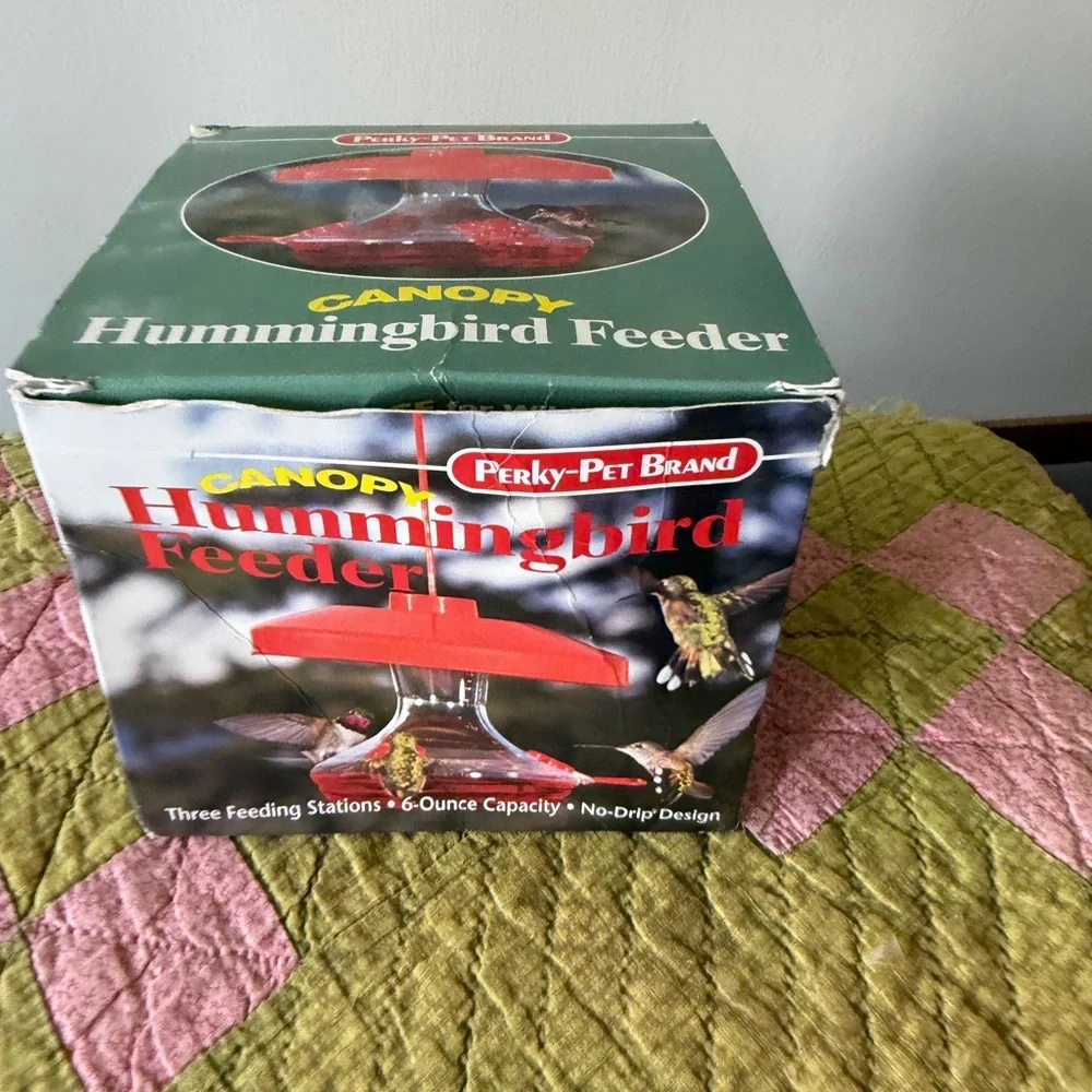 Red Hummingbird Feeder NIB